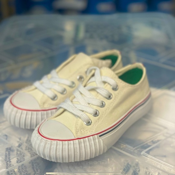 PF Flyer center lo white kids new in original box - Picture 3 of 3